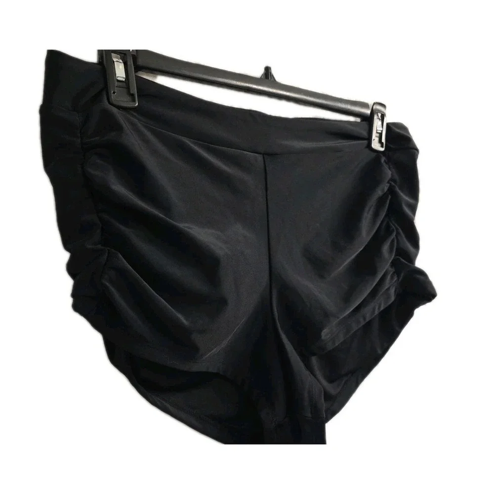 NEW Aqua Couture Halter Tankini Top Black Pink Floral‎ & Black Curvy Bottoms